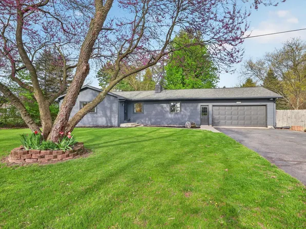 1533 N 33rd St, Galesburg, MI 49053