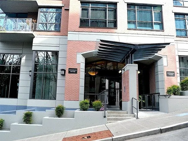 1420 Terry Ave #1804 — Photo 1