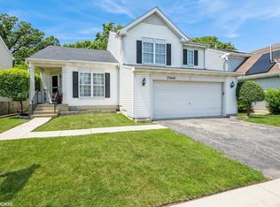 25644 W Brooks Farm Rd, Round Lake, IL 60073