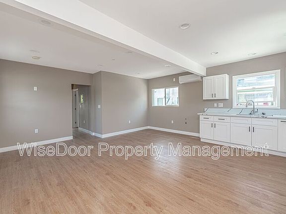4th image of 1510-200 N Durant St