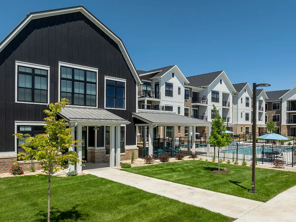 Homestead Luxury Apartments