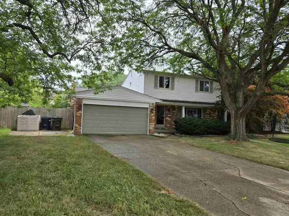 35356 Monza Ct, Sterling Heights, MI 48312