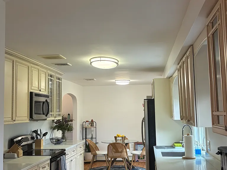 143 Bennett St — Photo 5