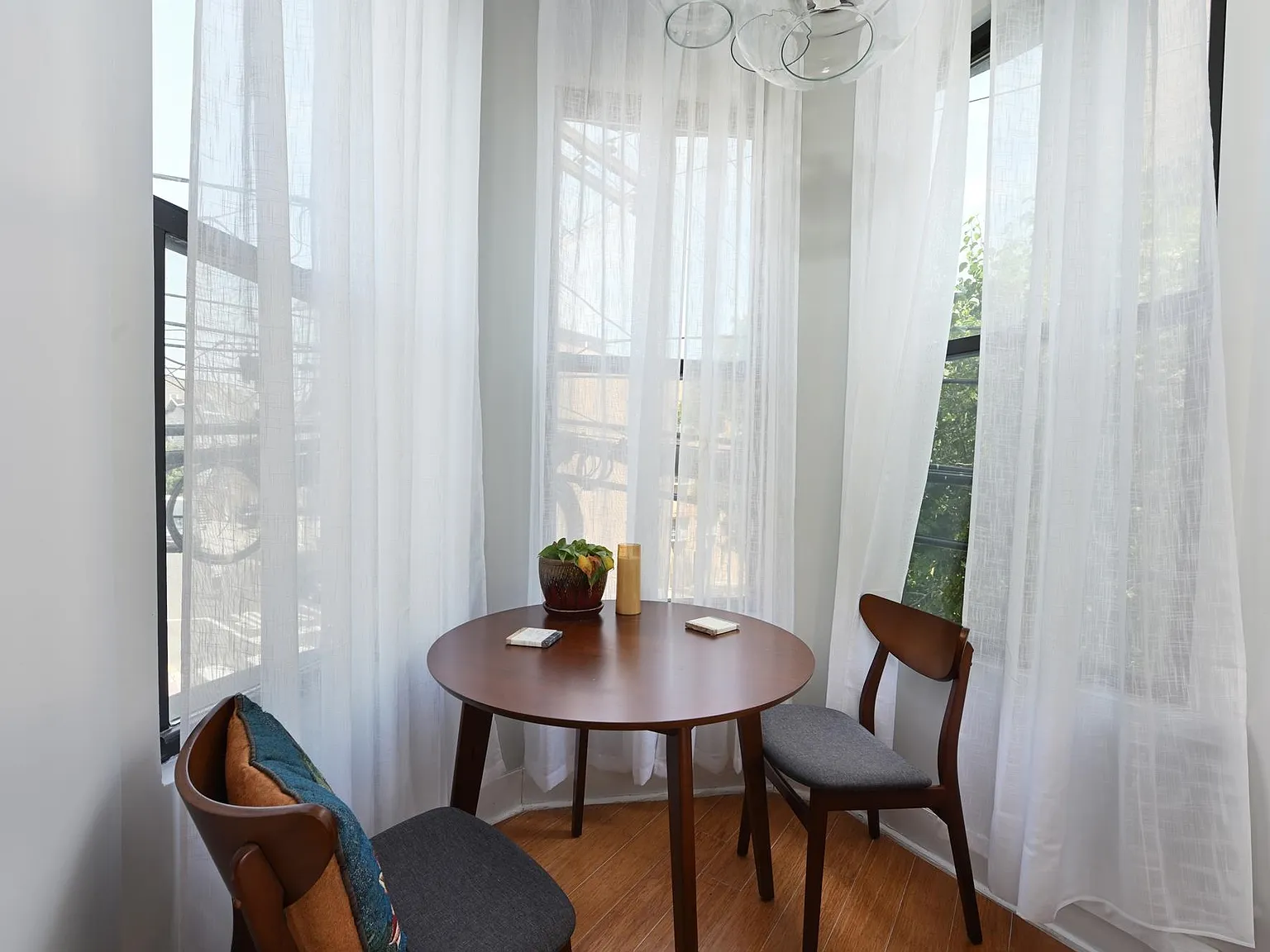 Studio, 1.0 bath, 486 sqft, $2,400 — Photo 3