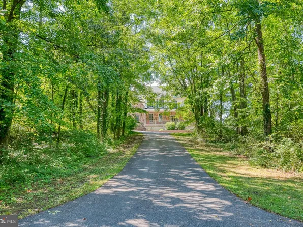 6302 Buck Cavey Ln, Linthicum, MD 21090