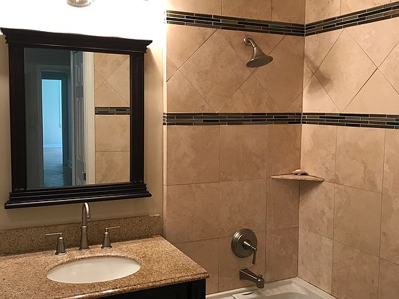 4th image of 1759 Emory Cir S