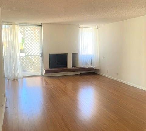 5th image of 1932 Overland Ave APT 204