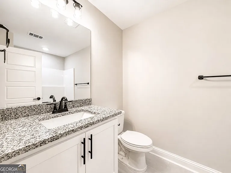 419 Madison Ave — Photo 15