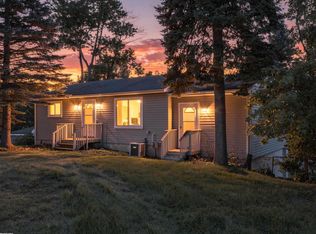 1278 Oregon Blvd, Waterford, MI 48327