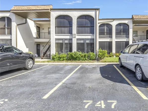 7701 Starkey Rd APT 747, Seminole, FL 33777