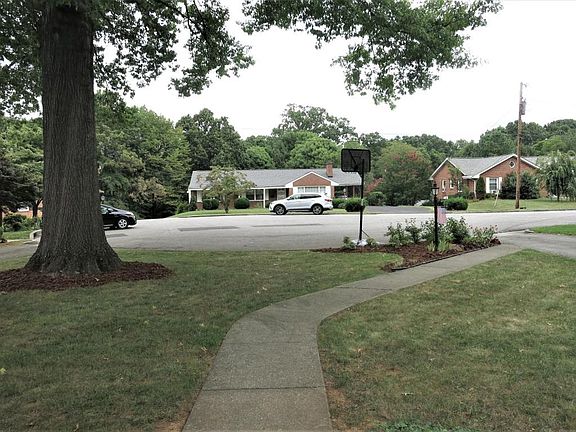 2nd image of 3105 Tomaranne Dr