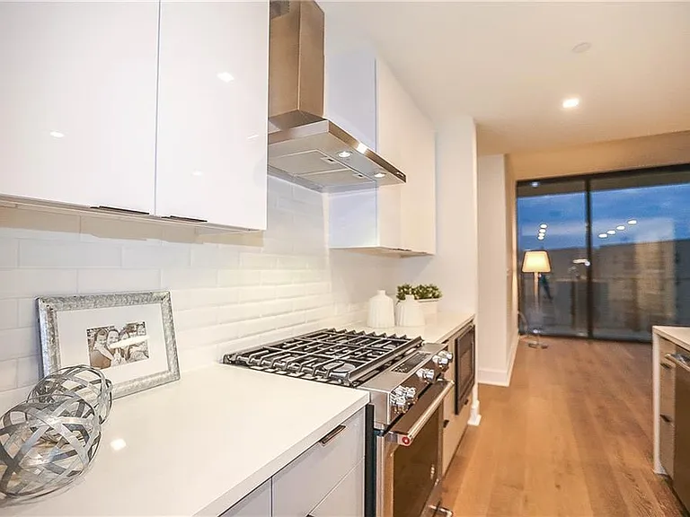 788 W Marietta St NW #303 — Photo 10