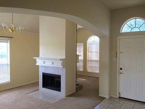 3rd image of 6311 Canyon Lake Dr