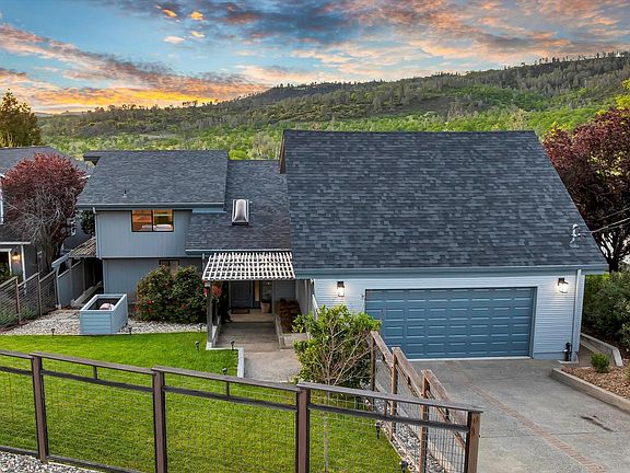 2nd image of 18222 Tigerwood Court
