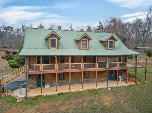 7346 Banks Mill Rd, Douglasville, GA 30135