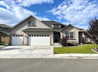 4258 S Zillah St, Kennewick, WA 99337