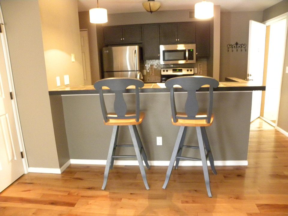 breakfast bar