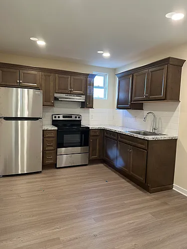 135 E Ross St #2F Photo 1