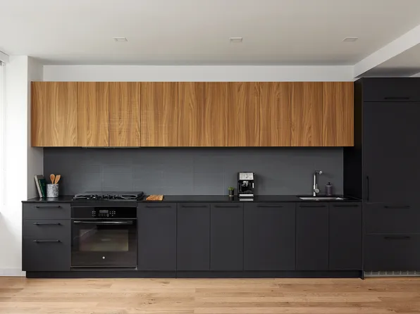 411 West 35th Street image 2 of 17