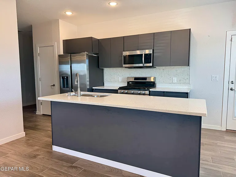 12725 Don Norte St — Photo 6