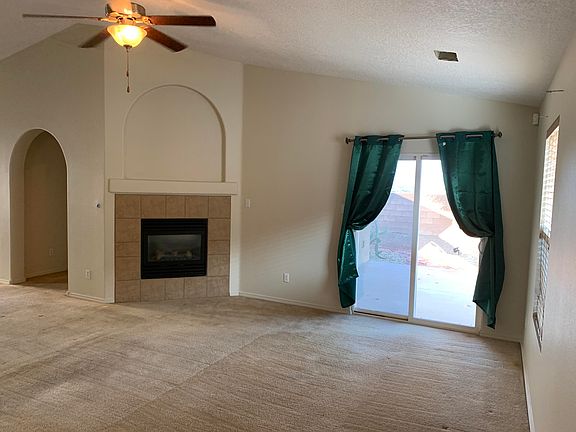 4th image of 89 Avenida Jardin