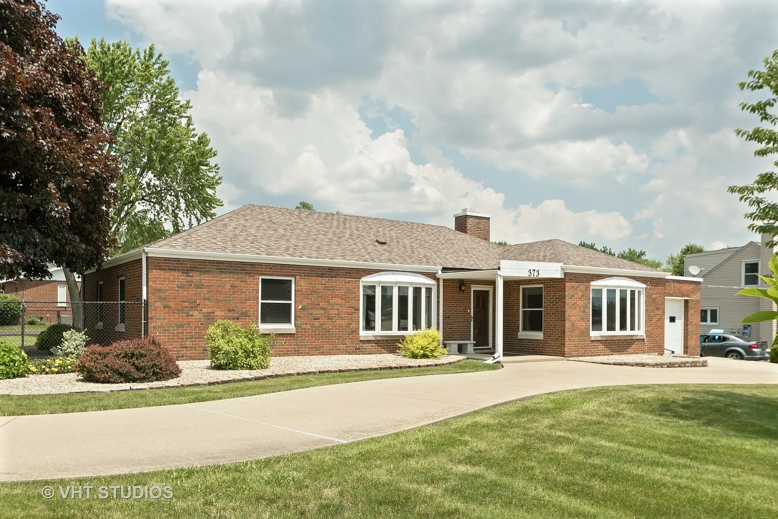 373 W Joe Orr Rd photo 1