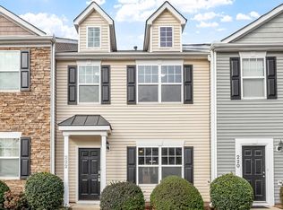 222 Hampshire Downs Dr, Morrisville, NC 27560