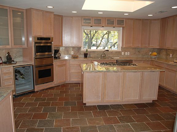 Quartized slate, stainless steal appliances