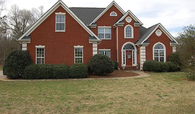 1st image of 656 McKenzie Rd