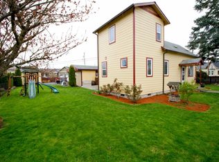 211 S Perkins St, Buckley, WA 98321