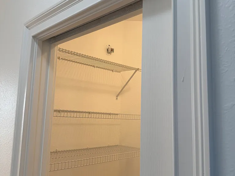 5016 Friars Cove St — Photo 15