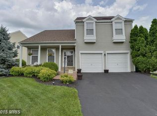 3645 Paoli Ct, Chantilly, VA 20151