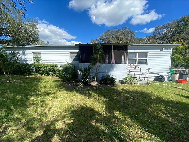 864 Wolf Trl — Photo 1