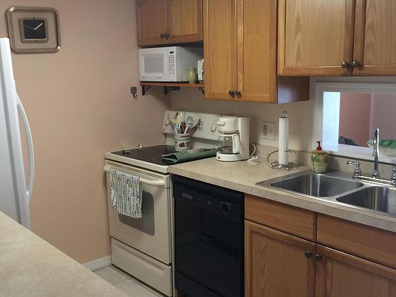 4th image of 241 Seaport Blvd #80