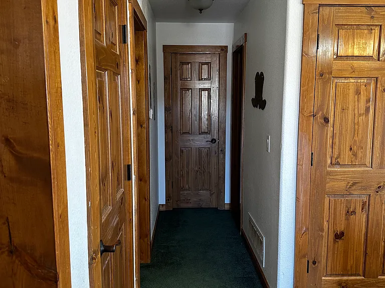 430 Fuller Dr — Photo 6