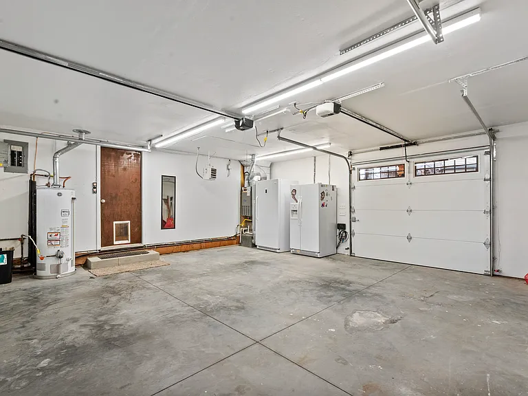 765 N Meaghan Pl — Photo 33