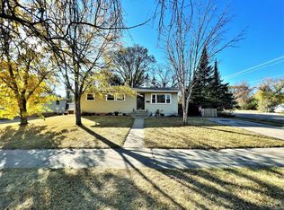 313 23rd St NW, Minot, ND 58703