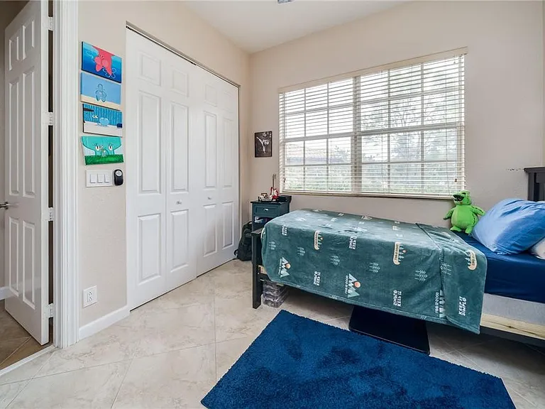 8012 NW 128th Ln — Photo 28