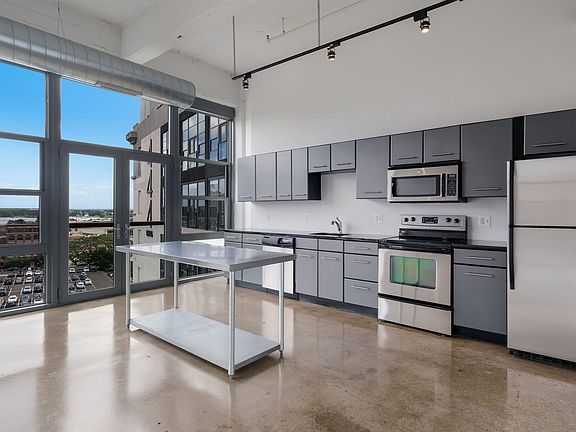 5th image of 444 N 4th St Unit 718