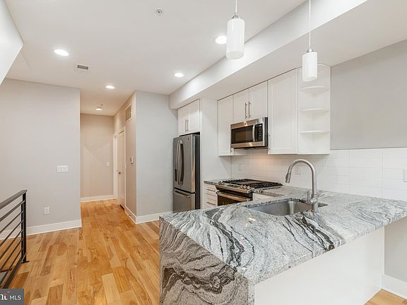 4th image of 1253 S 28th St Unit B