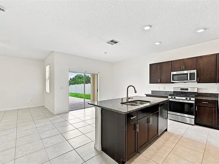 9454 Channing Hill Dr — Photo 7