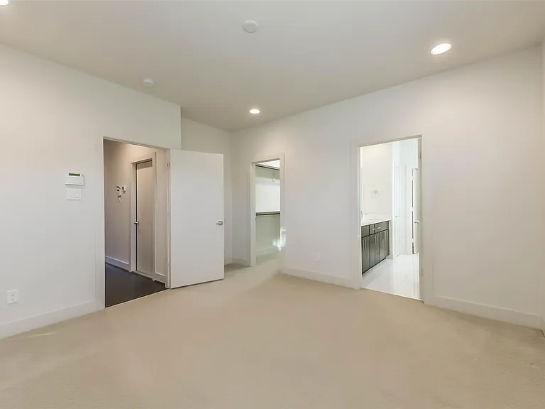 3206 N Macgregor Way #A — Photo 8