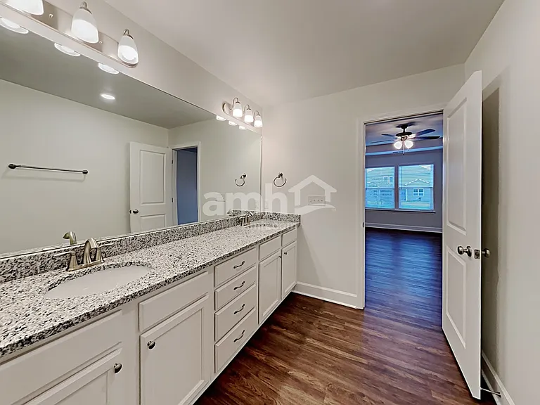 4326 Spregan Way — Photo 16