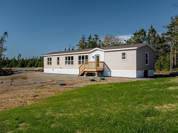 3rd image of 420 Cross Rd