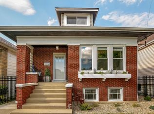 5022 W Addison St, Chicago, IL 60641
