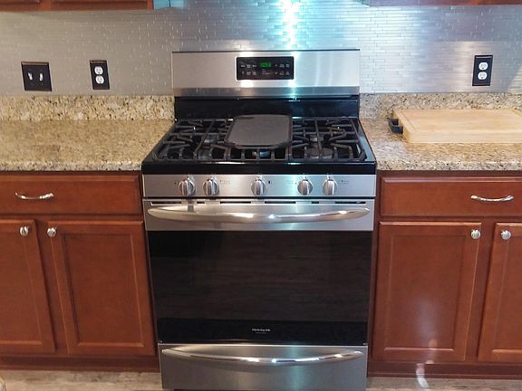 Gas Stove and Microwave