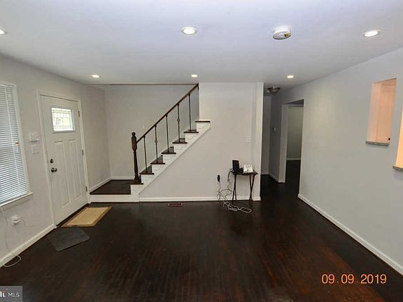 4th image of 924 Balboa Ave