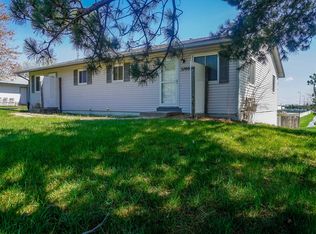 3700 N 22nd St #3700, Lincoln, NE 68521