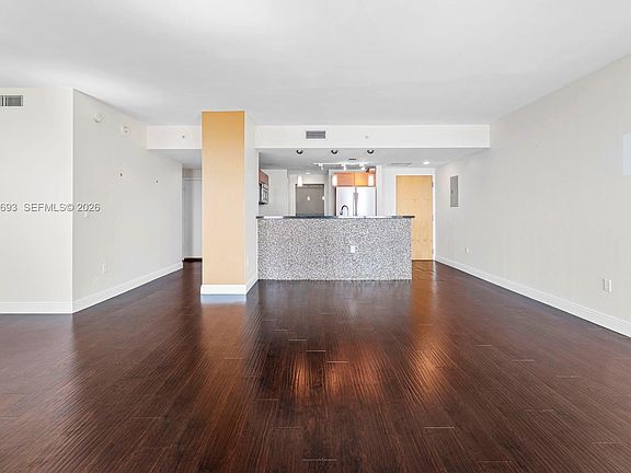 5th image of 244 Biscayne Blvd APT 1803