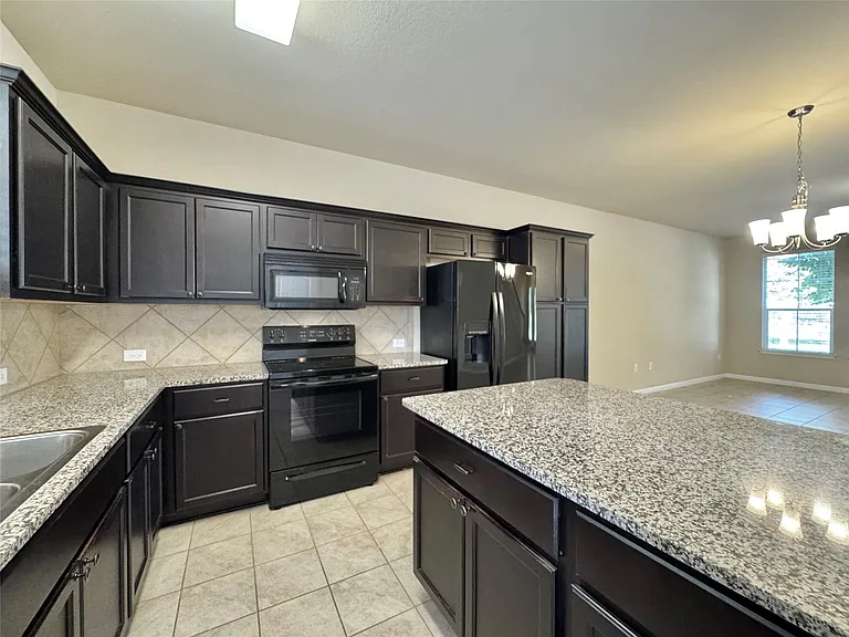 713 Katmai Cir — Photo 9